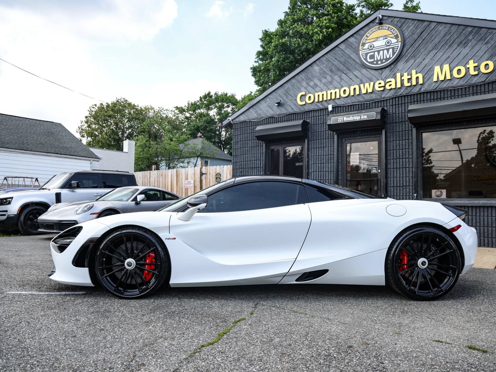 Used 2020 McLaren 720S Spider RWD image 4