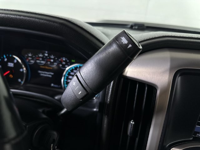 Used 2018 GMC Sierra 2500 Denali w/ Duramax Plus Package AWD/4WD image 16