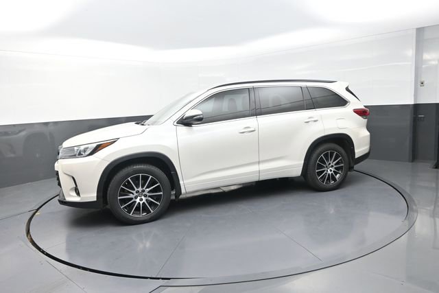 Used 2018 Toyota Highlander SE AWD/4WD image 39