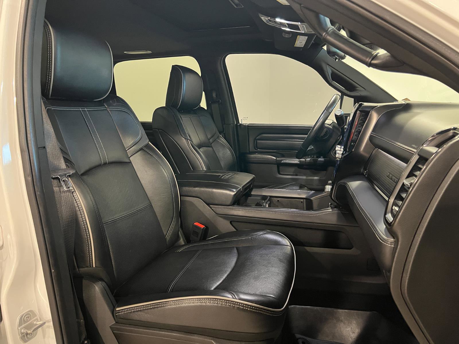 Used 2023 RAM 2500 Limited image 38