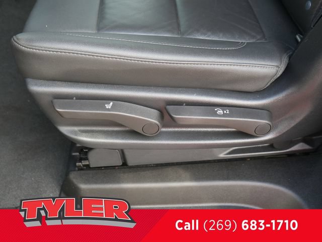 Used 2021 Chevrolet Suburban Z71 AWD/4WD image 47