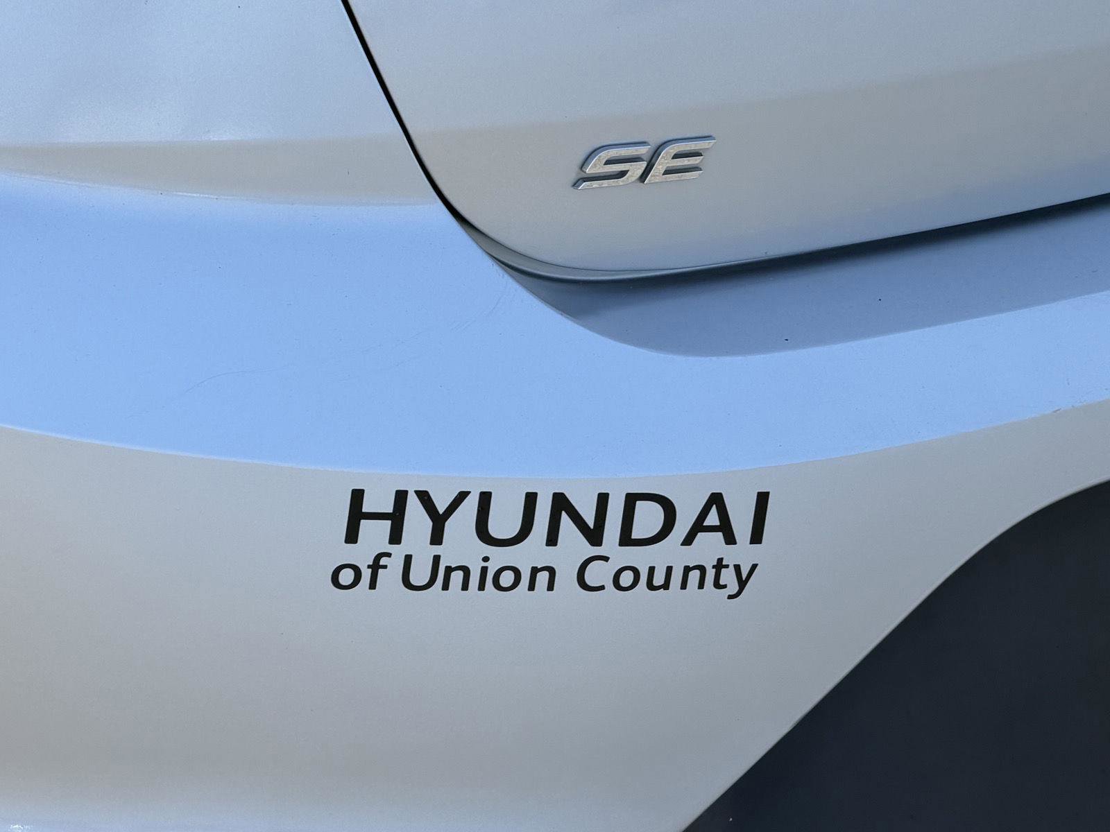 Used 2019 Hyundai Elantra SE w/ Cargo Package FWD image 24