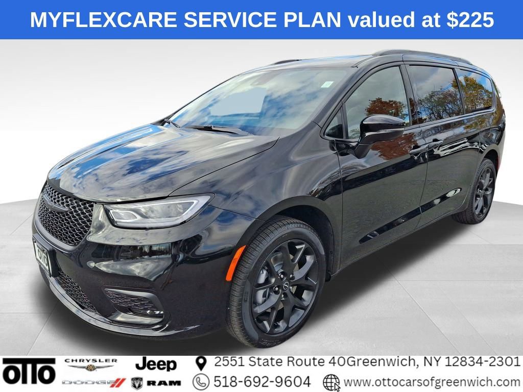 New 2026 Chrysler Pacifica Limited w/ S Appearance Package image 3
