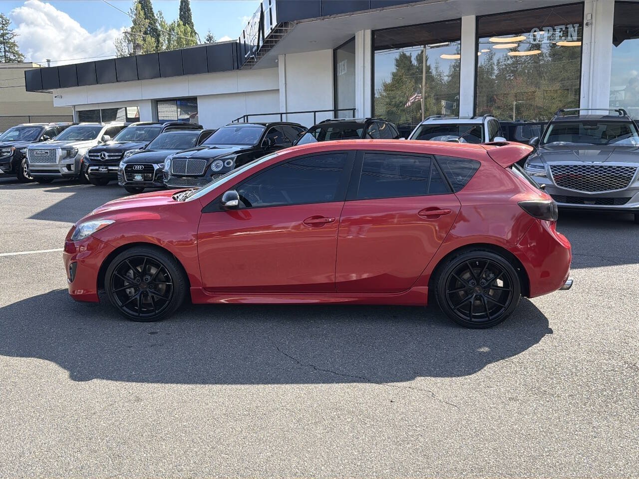 Used 2013 MAZDA MAZDA3 Touring w/ Mazdaspeed Tech Pkg FWD image 2