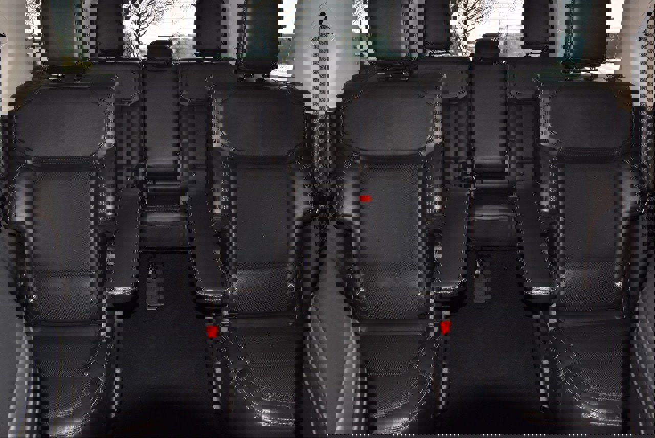 Certified 2025 Ford Expedition Platinum image 21