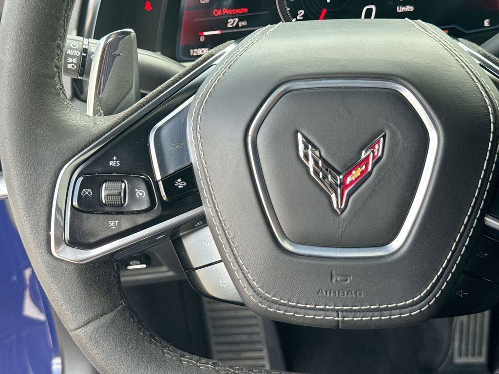 Used 2025 Chevrolet Corvette Z06 RWD image 17