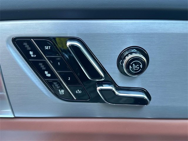 New 2026 Cadillac Vistiq Platinum w/ LPO, Floor Liner Package image 29