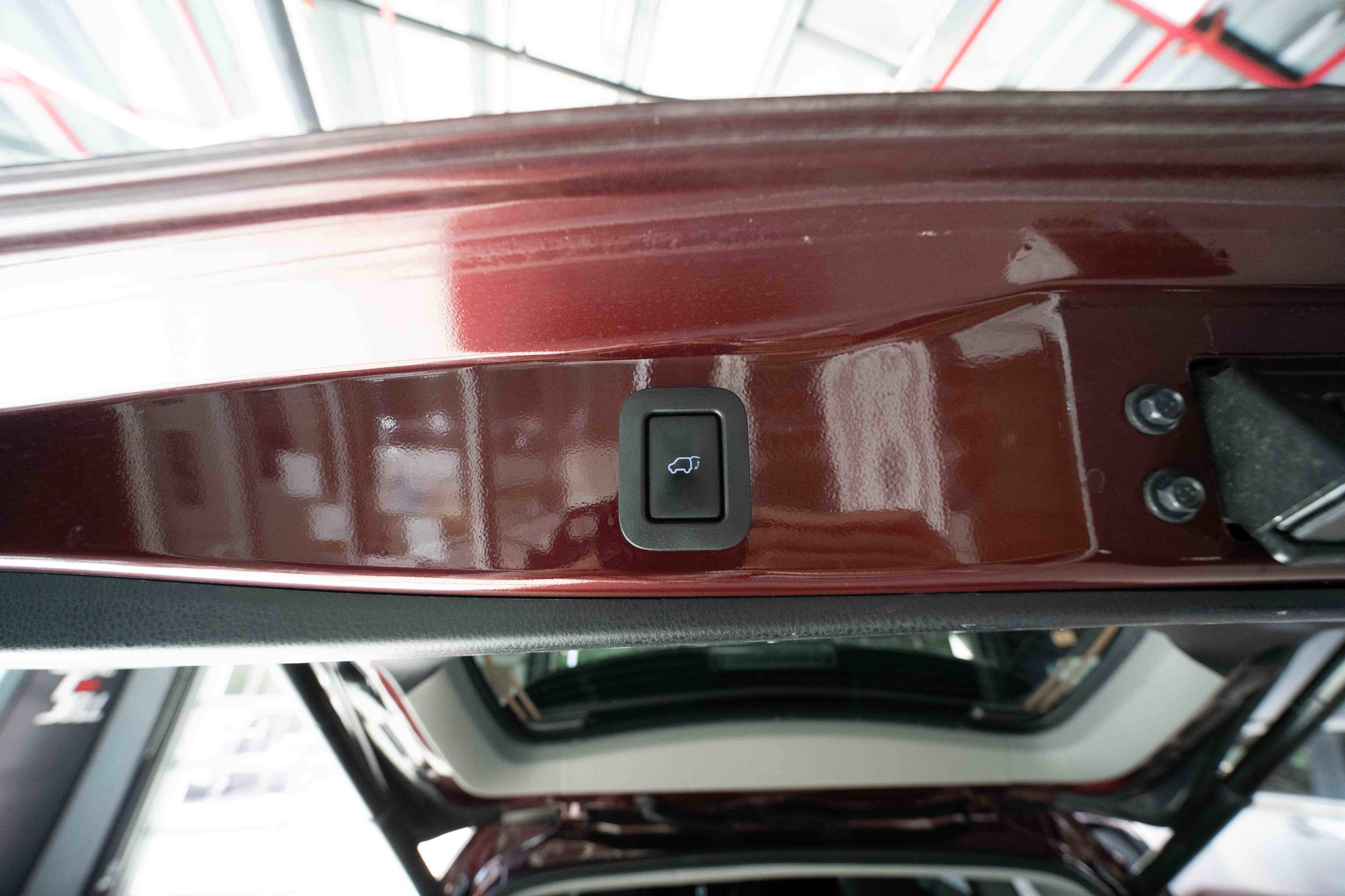 Used 2017 Toyota Highlander XLE image 29