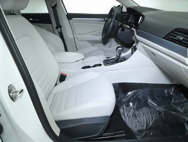 Used 2024 Volkswagen Jetta SE w/ Panoramic Sunroof Package FWD image 34
