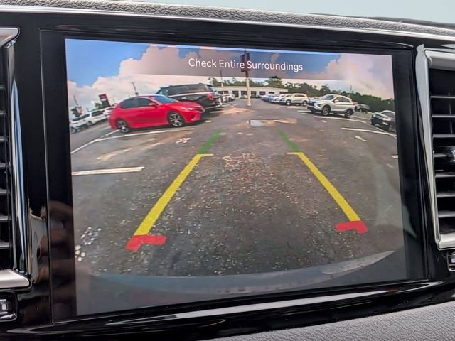 Used 2023 Chrysler Pacifica Touring-L FWD image 22