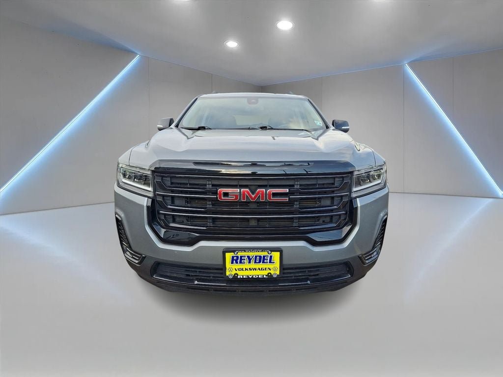 Used 2023 GMC Acadia SLE w/ Driver Convenience Package FWD image 2