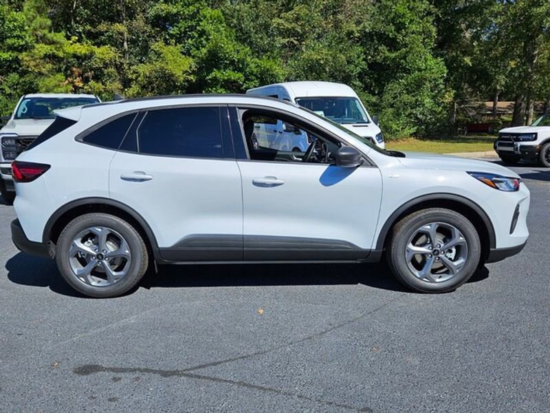 New 2026 Ford Escape ST-Line image 15