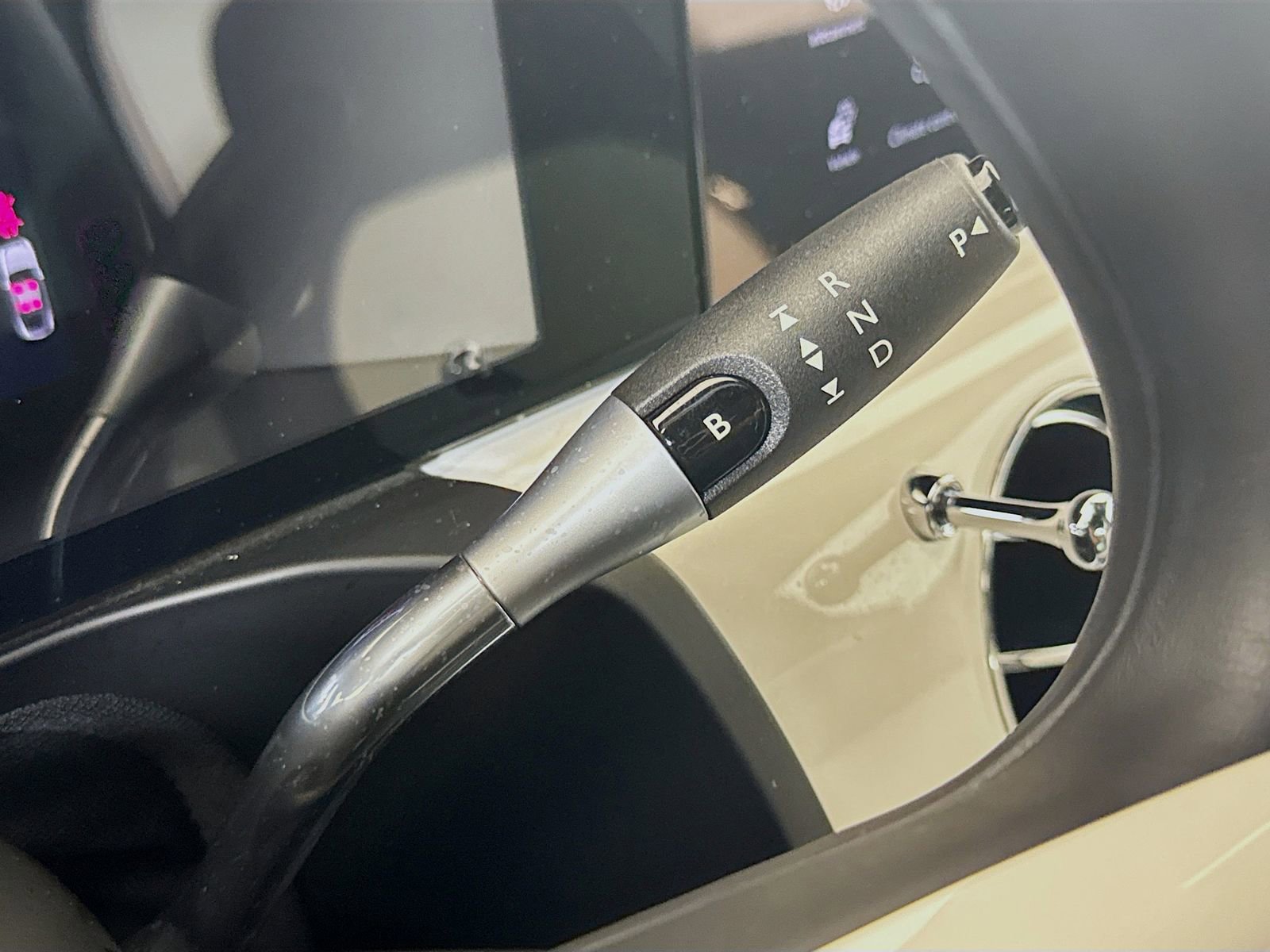 Certified 2025 Rolls-Royce Spectre w/ Spectre Launch Package image 15