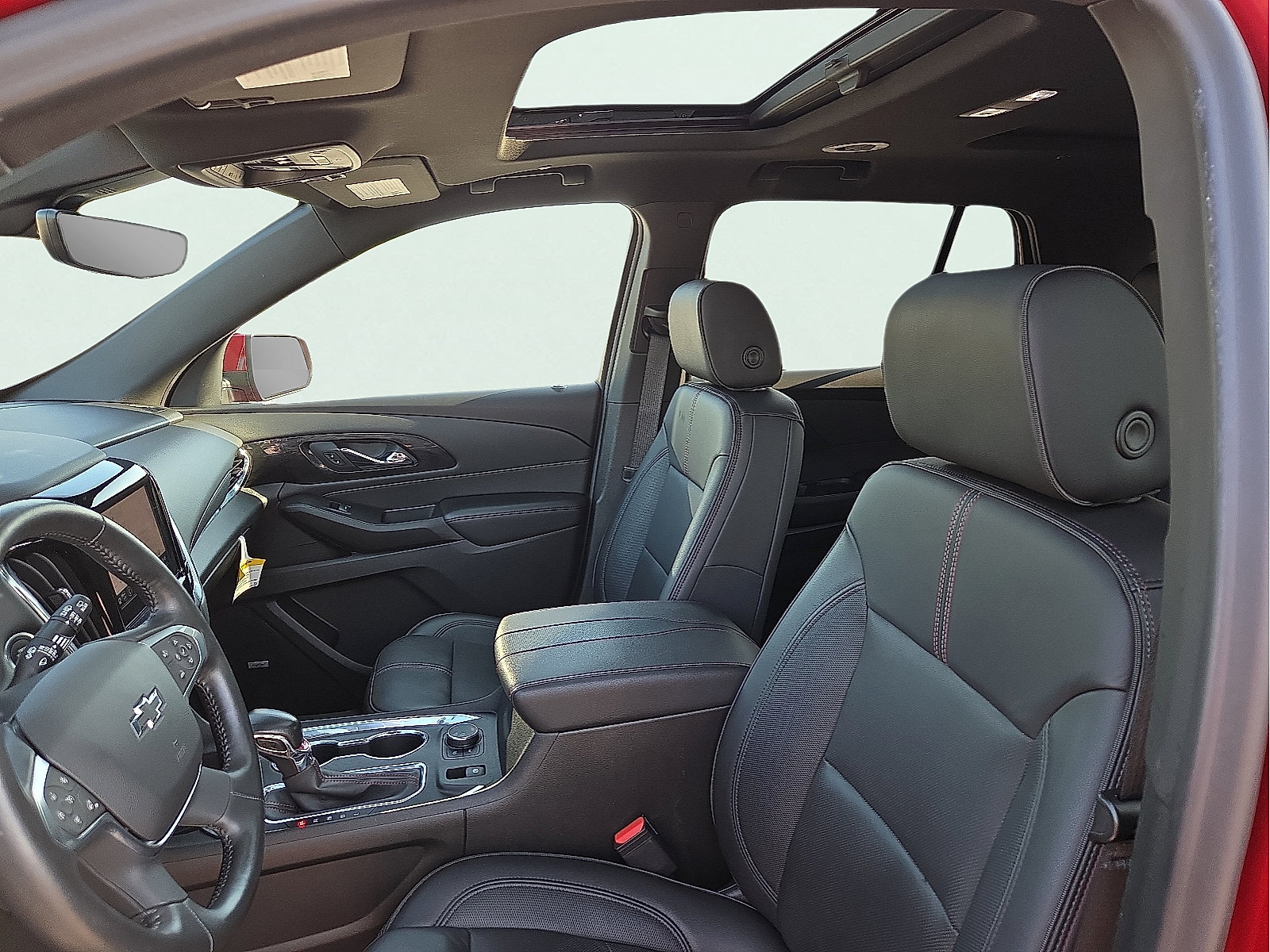 Used 2022 Chevrolet Traverse RS AWD/4WD image 14