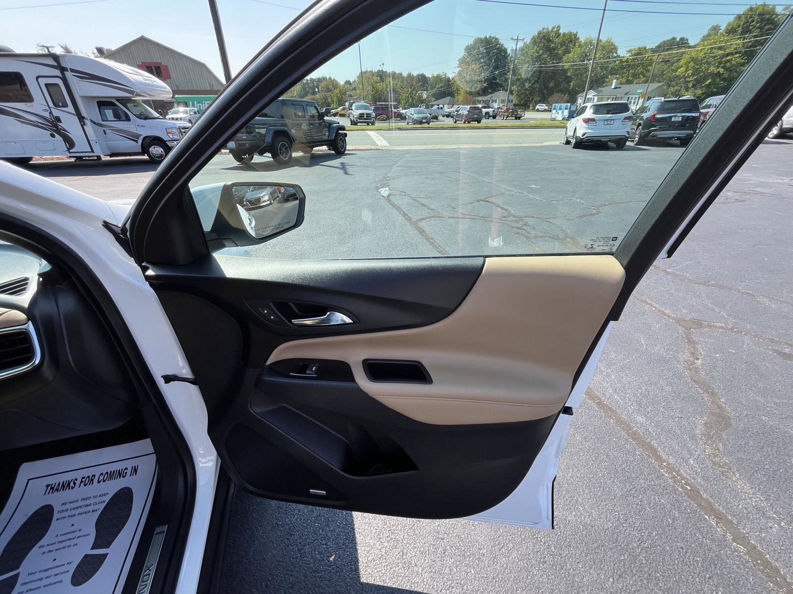 Used 2022 Chevrolet Equinox Premier image 15