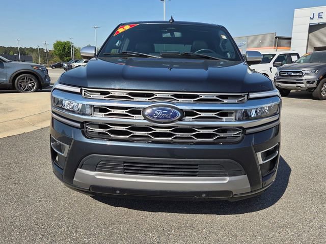 Used 2023 Ford Expedition Platinum image 2