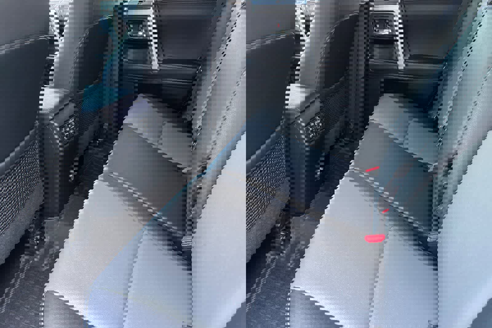 Used 2023 Toyota 4Runner SR5 Premium image 4