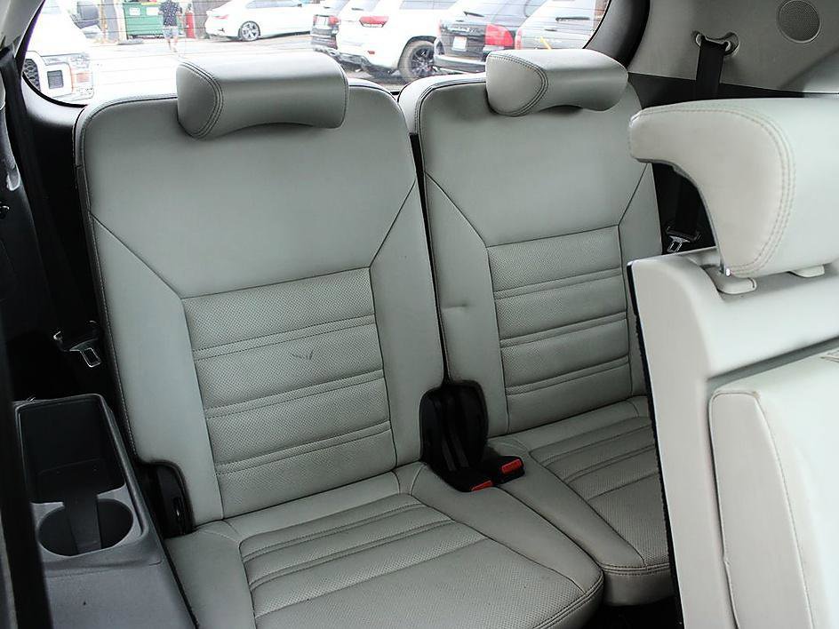 Used 2019 Kia Sorento SX image 24