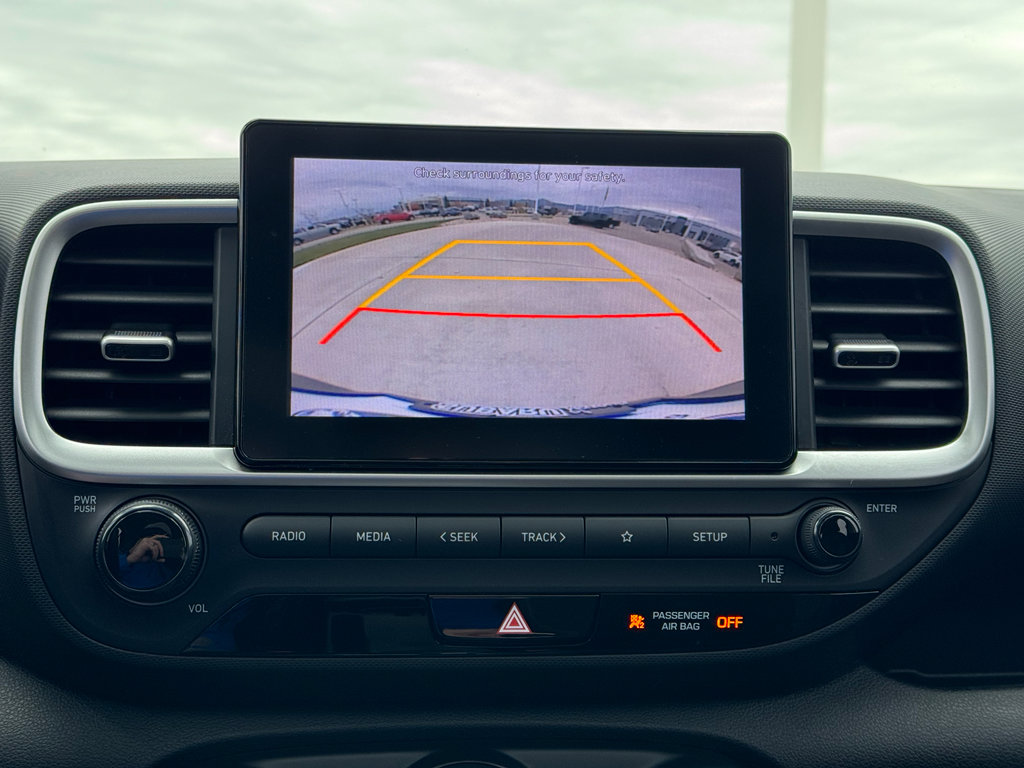 Used 2022 Hyundai Venue SEL w/ Cargo Package image 21