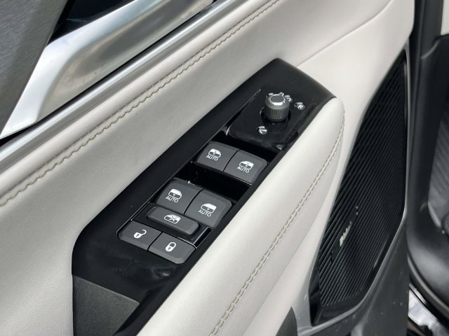 New 2026 Jeep Grand Wagoneer L Limited AWD/4WD image 28