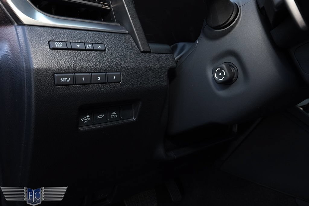 Used 2024 Lexus GX 550 AWD/4WD image 32