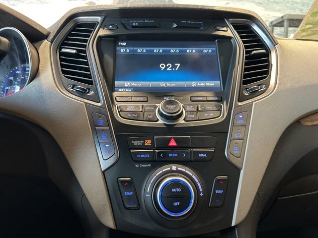 Used 2013 Hyundai Santa Fe GLS FWD image 74