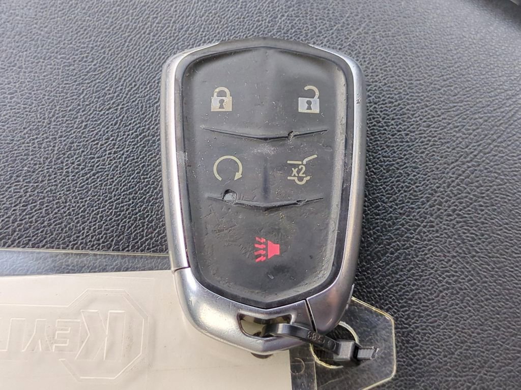 Used 2021 Cadillac XT6 Premium Luxury w/ LPO, Floor Liner Package image 26