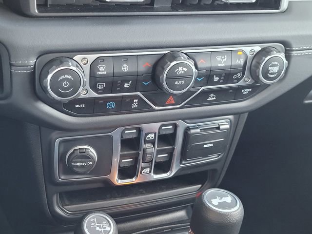 Certified 2025 Jeep Wrangler Unlimited Sahara image 11