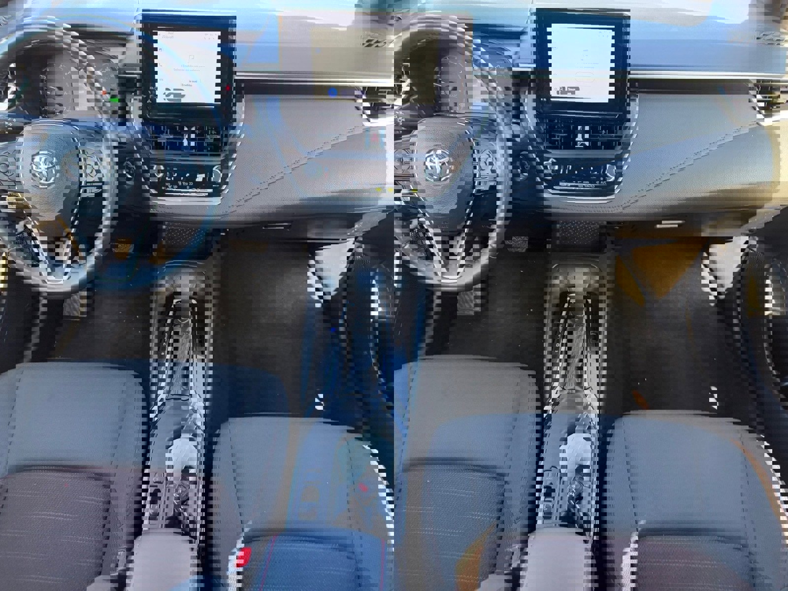 Used 2024 Toyota Corolla SE image 16