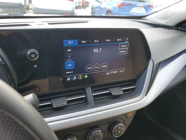Used 2024 Chevrolet Trax LS w/ LS Convenience Package FWD image 23