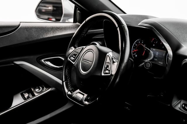 Used 2021 Chevrolet Camaro LT w/ Technology Package RWD image 12