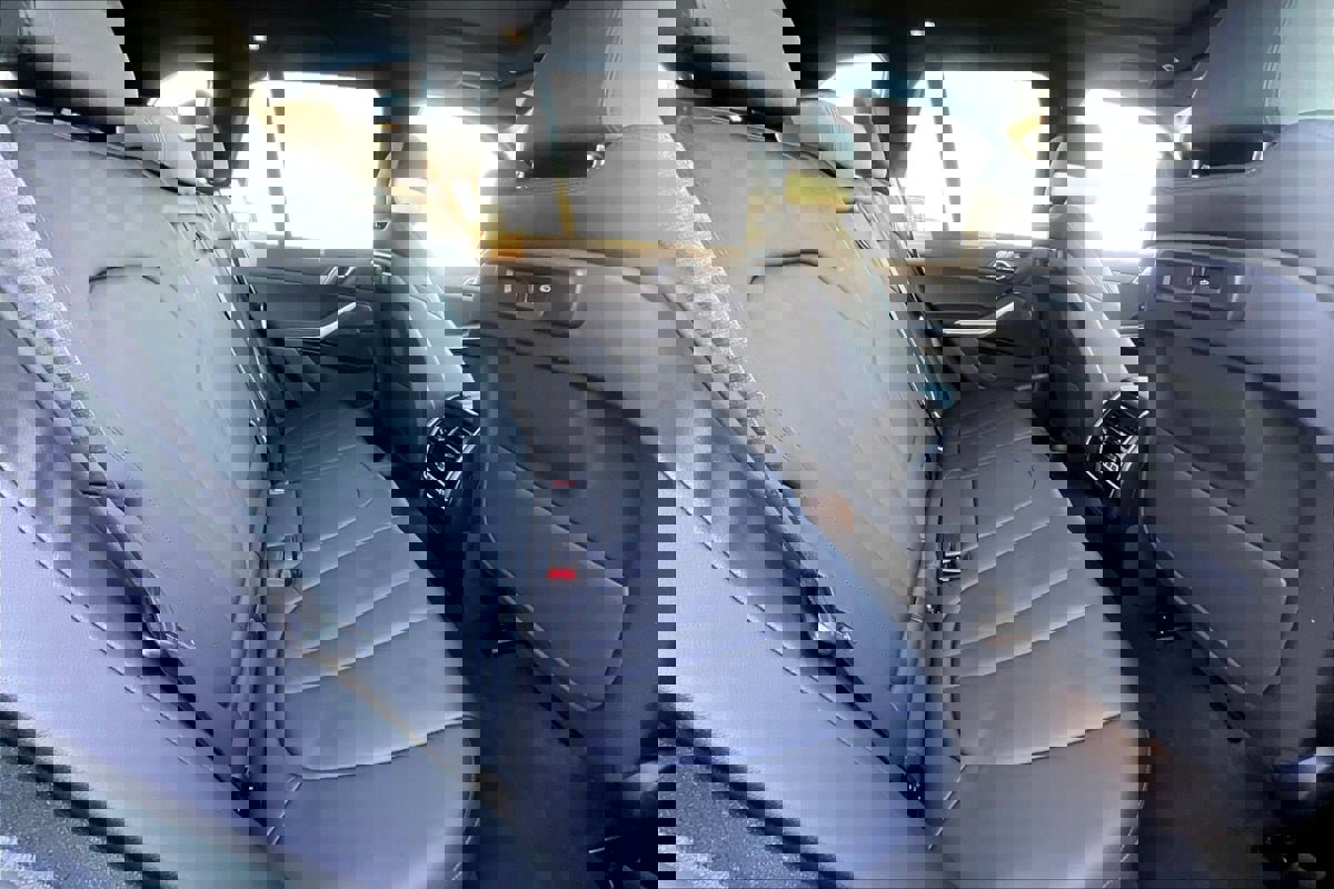 Used 2022 BMW X5 xDrive40i w/ Premium Package image 24