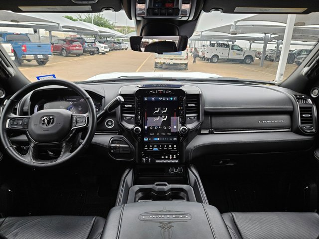 Used 2024 RAM 2500 Limited AWD/4WD image 17