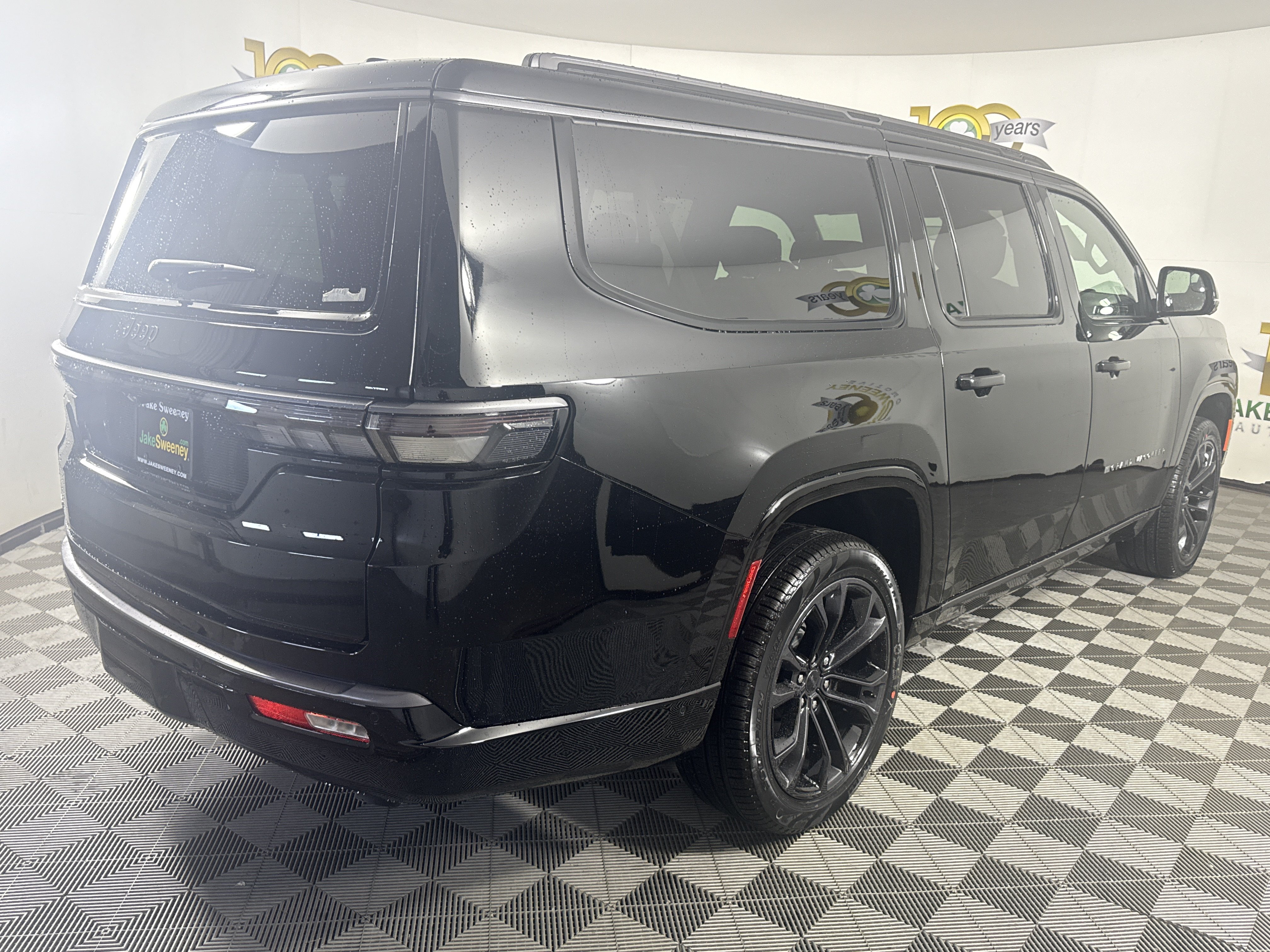 New 2026 Jeep Grand Wagoneer L Summit AWD/4WD image 10