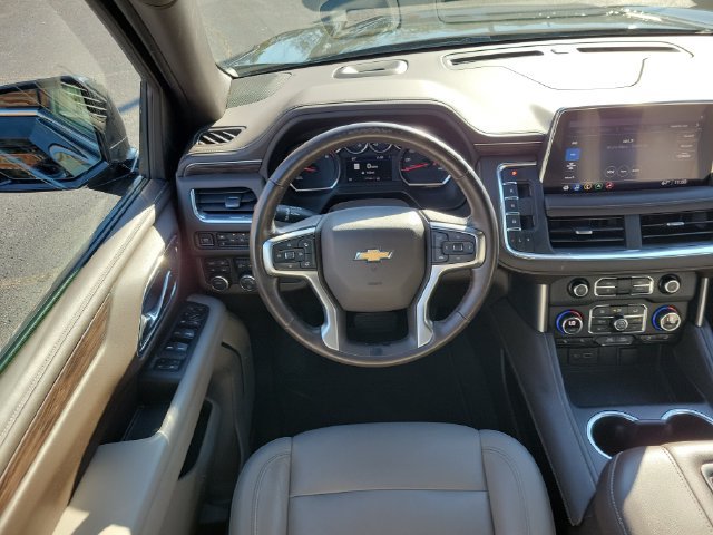 Used 2021 Chevrolet Suburban LT w/ LT Signature Plus Package AWD/4WD image 9