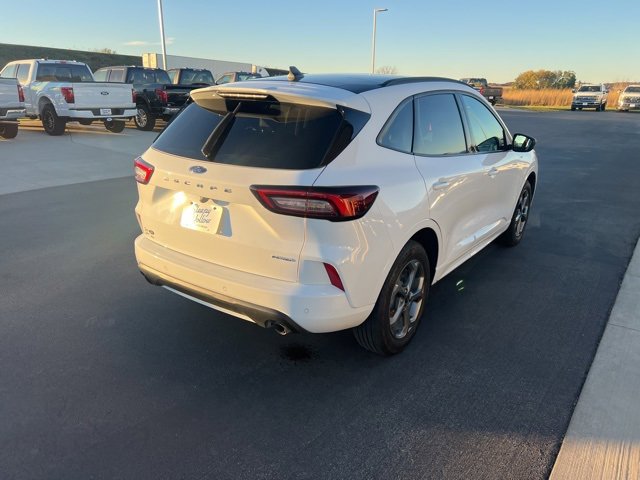 Used 2023 Ford Escape ST-Line w/ Tech Pack #1 image 5