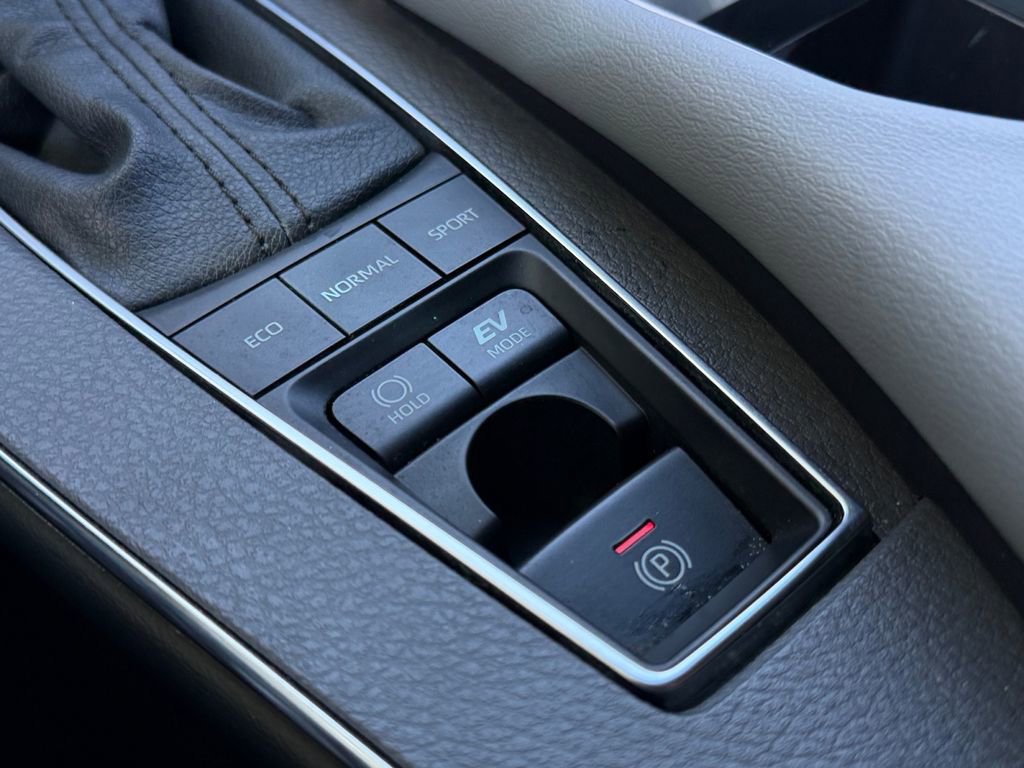 Certified 2022 Toyota Avalon Limited w/ Advanced Safety Package image 25