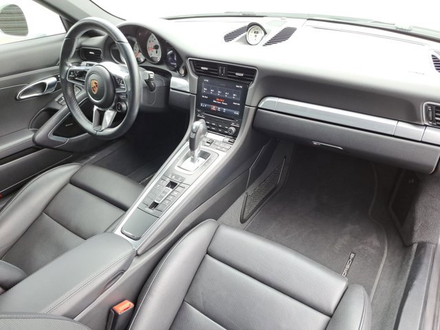 Certified 2017 Porsche 911 Carrera 4 image 16