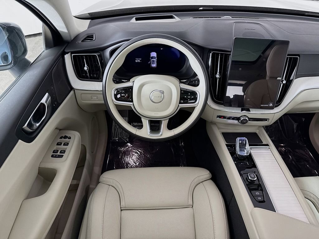 New 2026 Volvo XC60 B5 Ultra w/ Climate Package PRO image 23