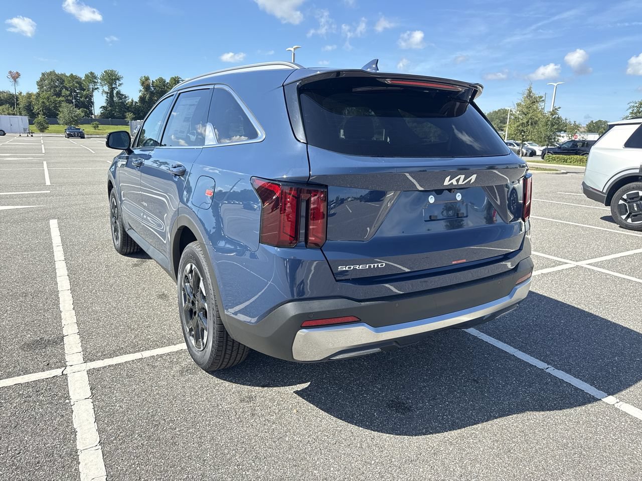 New 2026 Kia Sorento S w/ S Panoramic Sunroof Package FWD image 6