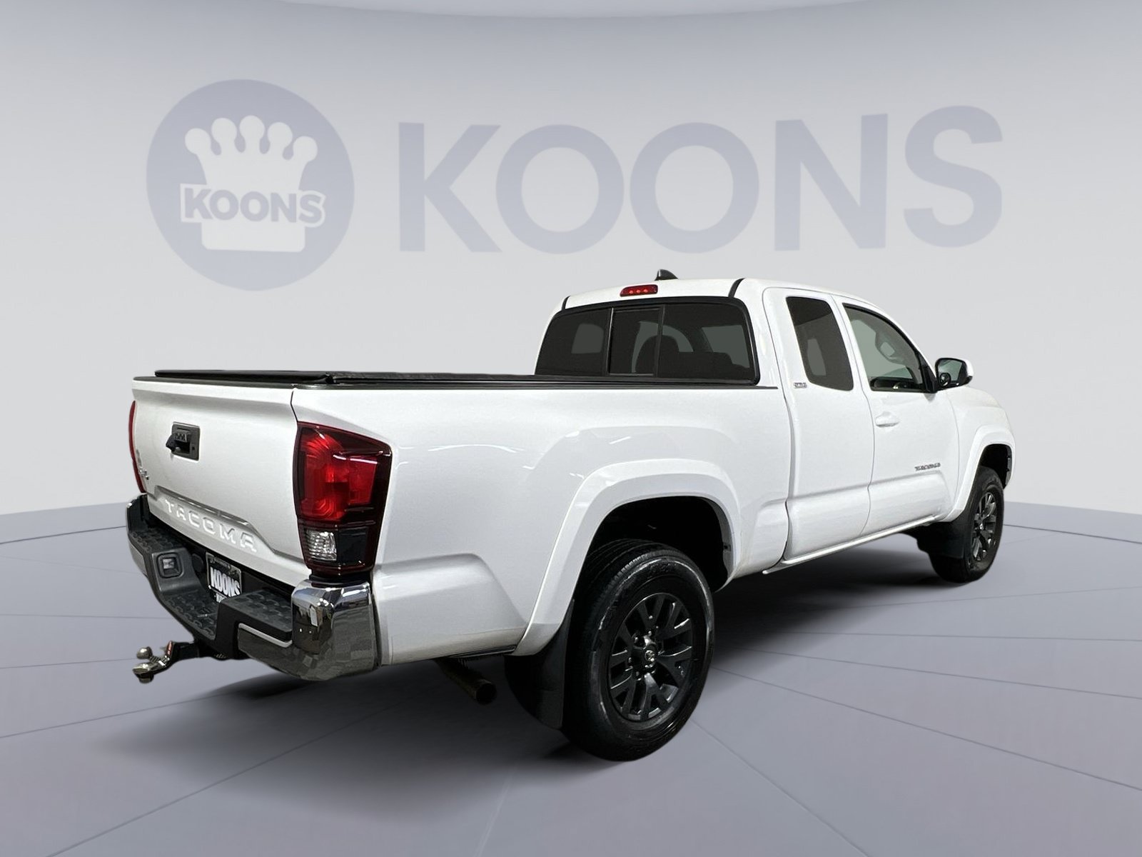 Used 2022 Toyota Tacoma SR5 w/ SR5 Appearance Package (SM) AWD/4WD image 11