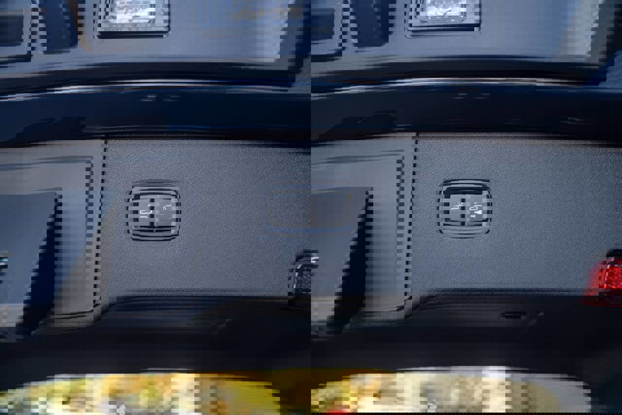 New 2026 Porsche Cayenne S image 33