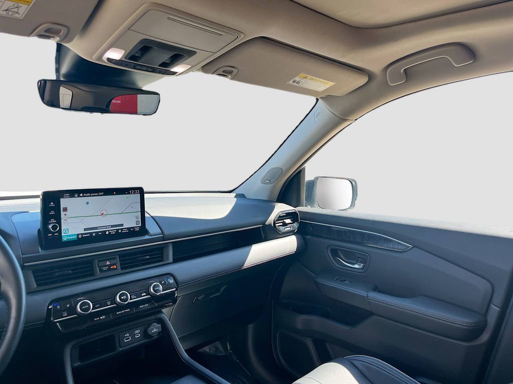 Used 2023 Honda Pilot Elite image 25