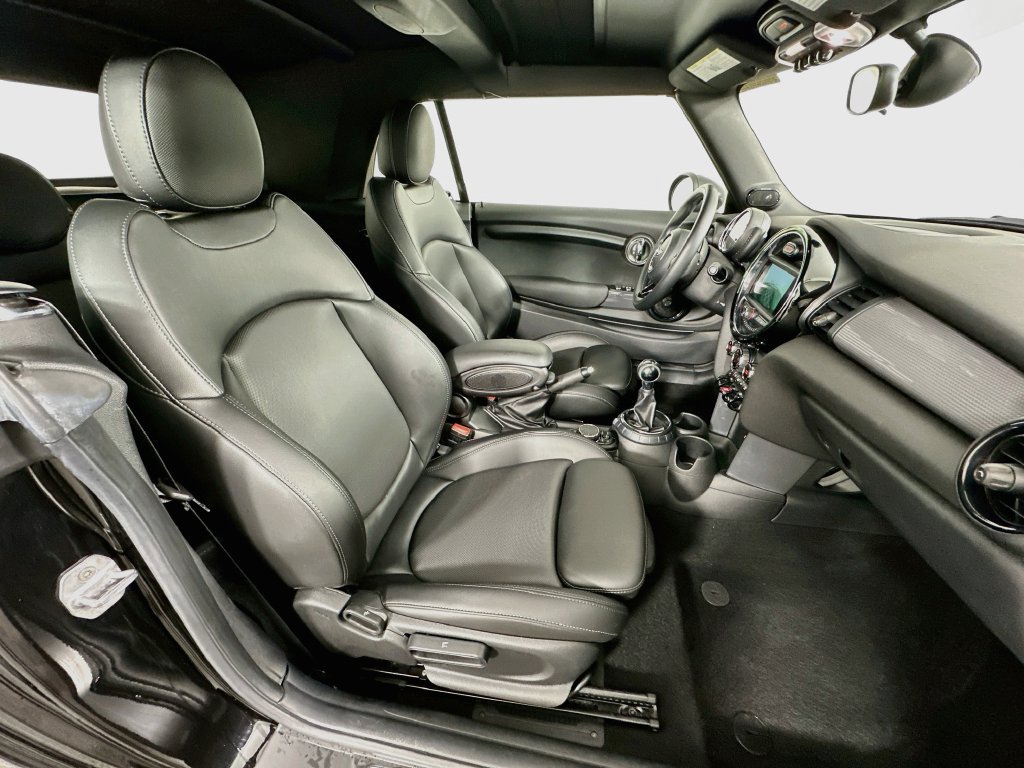 Used 2016 MINI Cooper Convertible FWD image 27