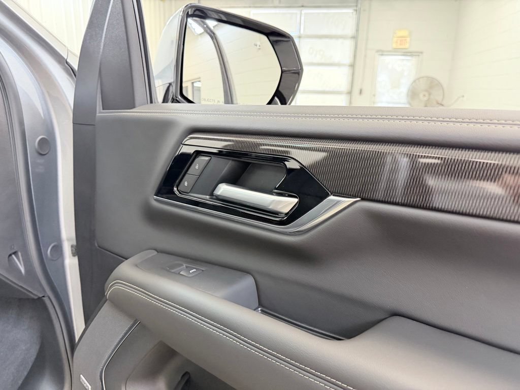 New 2026 GMC Yukon XL Elevation w/ Elevation Premium Package AWD/4WD image 45