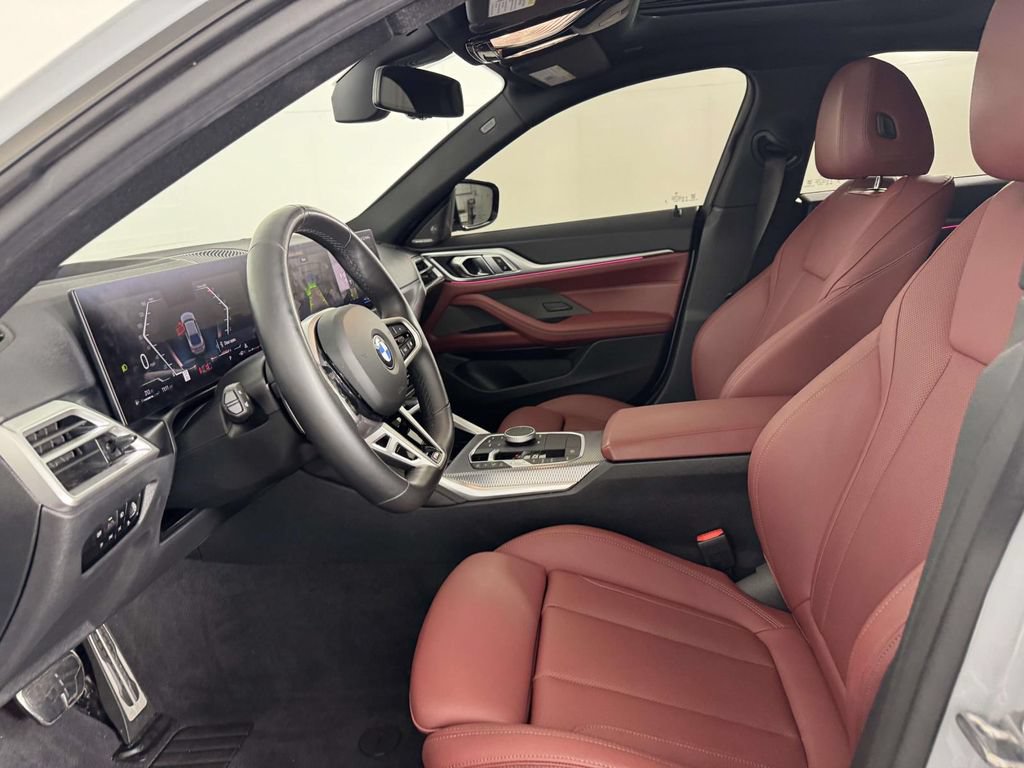 Used 2025 BMW 430i xDrive w/ M Sport Package AWD/4WD image 4