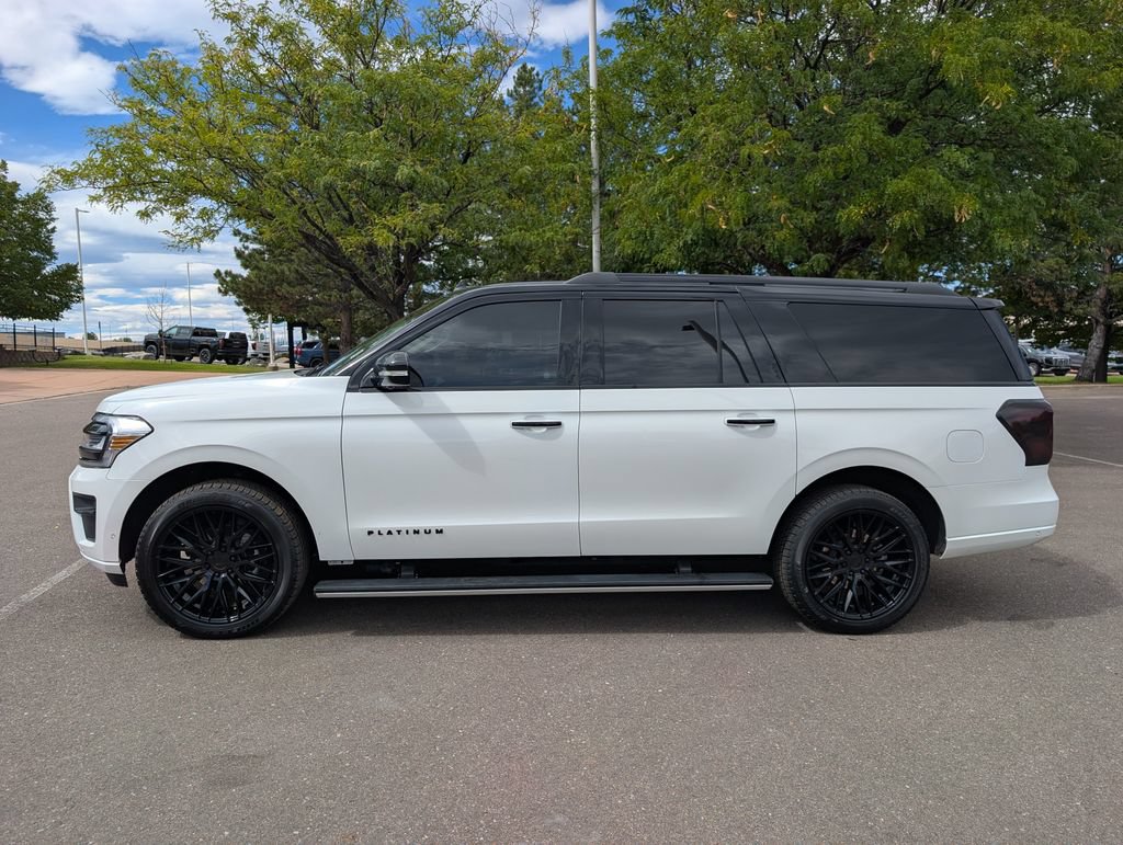 Used 2024 Ford Expedition Max Platinum AWD/4WD image 3