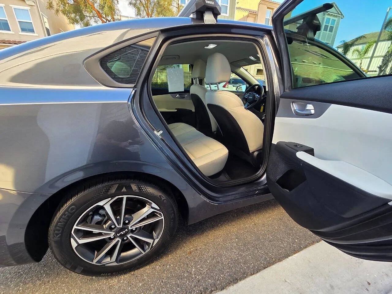 Used 2022 Kia Forte LXS w/ LXS Technology Package FWD image 19
