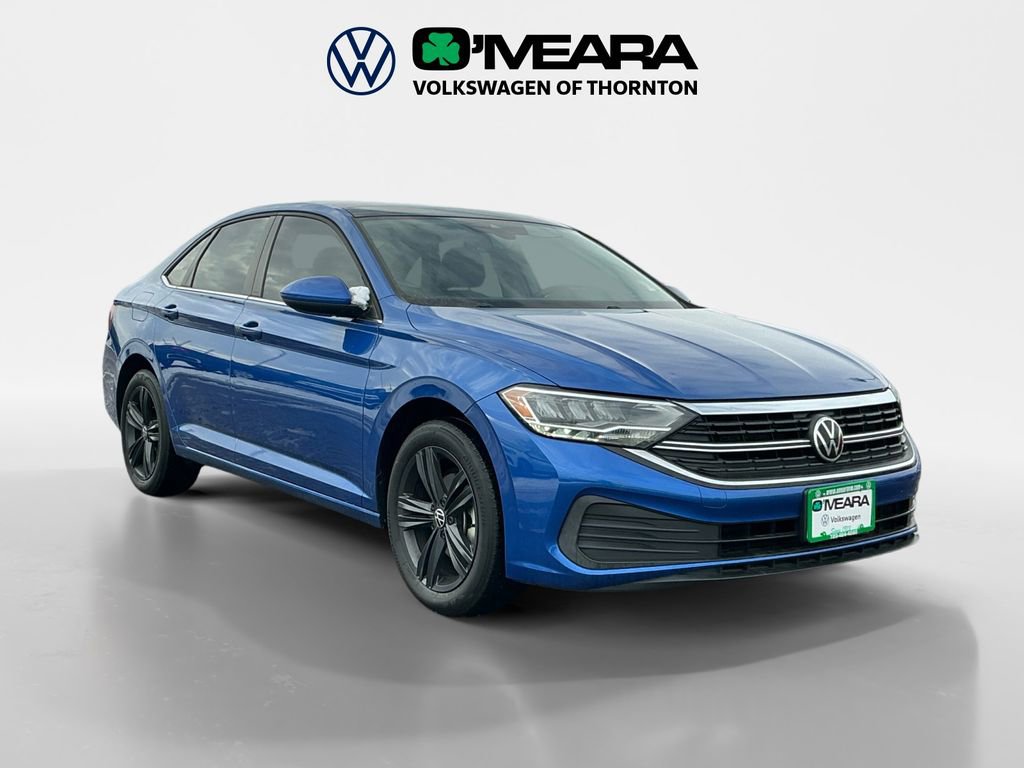 Used 2022 Volkswagen Jetta SE w/ Panoramic Sunroof Package image 7