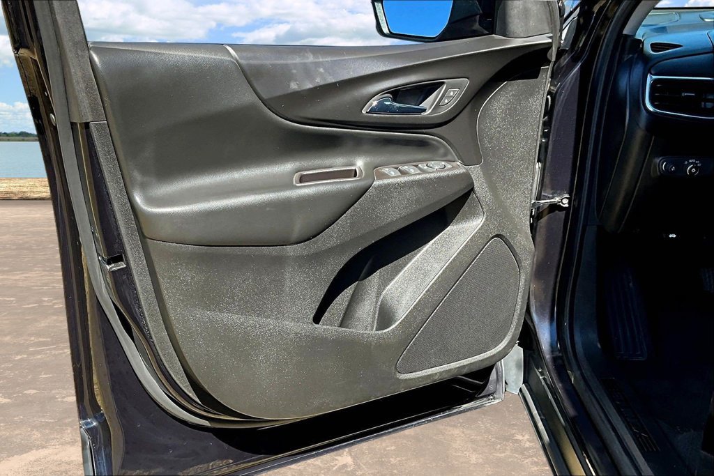 Used 2020 Chevrolet Equinox LT AWD/4WD image 22